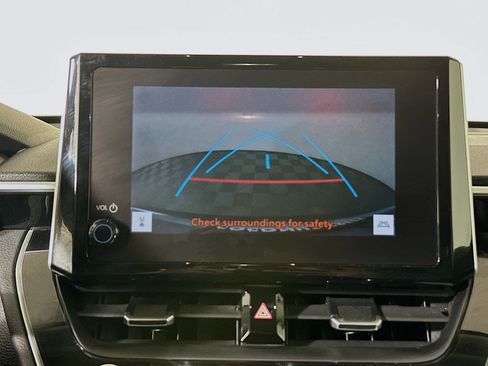 Used 2023 Toyota Corolla Cross XLE FWD image 24