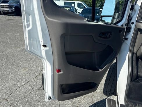 Used 2025 Ford Transit 250 Low Roof w/ Exterior Upgrade Package RWD image 17