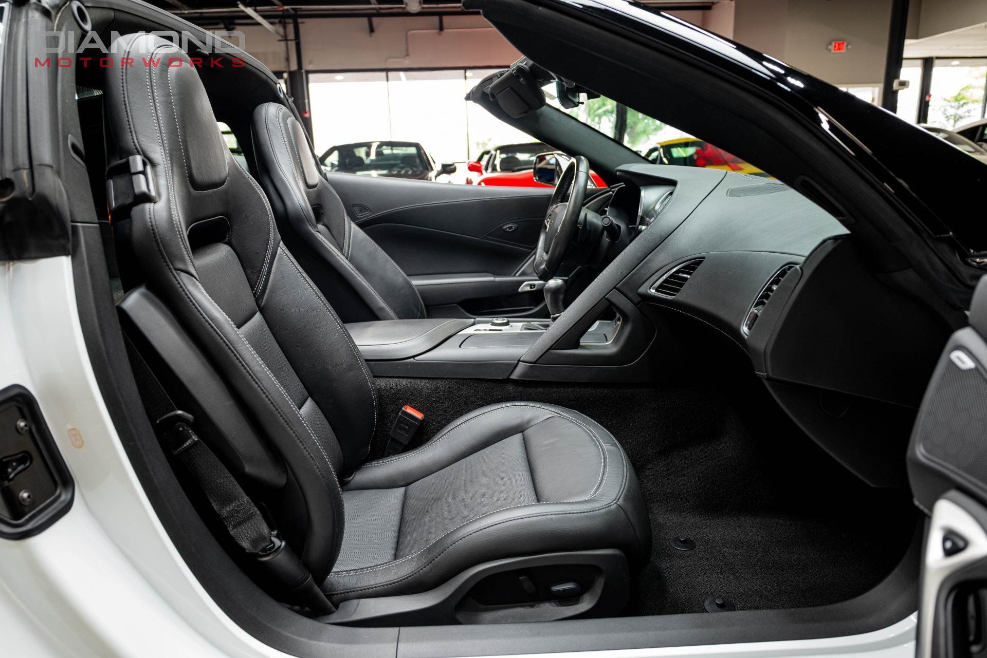 Used 2019 Chevrolet Corvette Stingray Coupe w/ 1LT RWD image 86