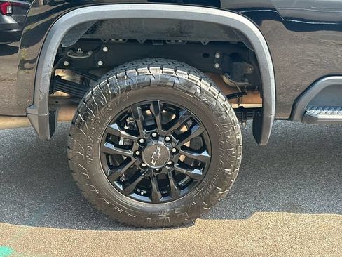 Used 2025 Chevrolet Silverado 2500 LT w/ Trail Boss Package AWD/4WD image 19