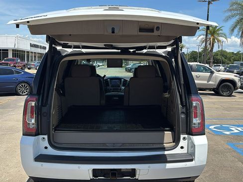 Used 2020 GMC Yukon SLT w/ Open Road Package RWD image 18