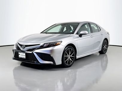 Used 2024 Toyota Camry SE w/ Cold Weather Package