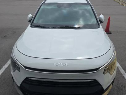 Used 2023 Kia Niro EX Touring
