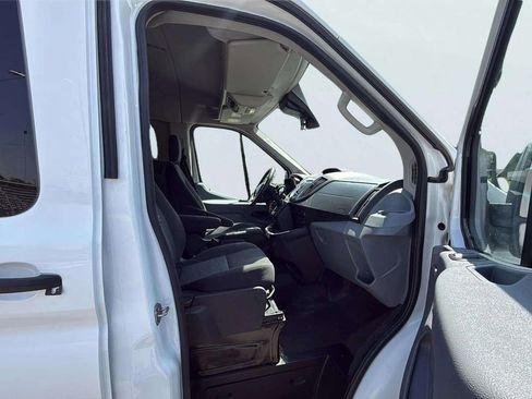 Used 2017 Ford Transit 150 XLT image 14