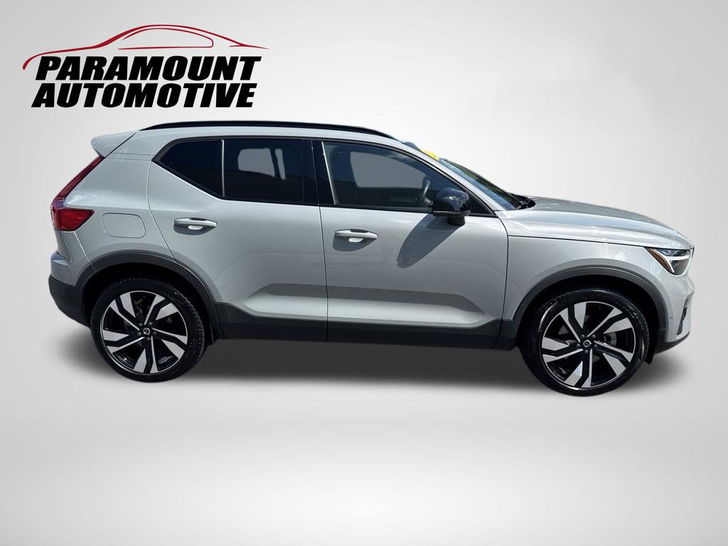 Used 2025 Volvo XC40 B5 Plus w/ Protection Package Premier AWD/4WD image 8