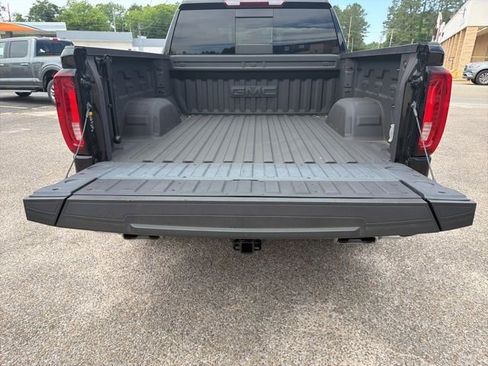Used 2024 GMC Sierra 1500 SLT w/ SLT Premium Plus Package AWD/4WD image 14