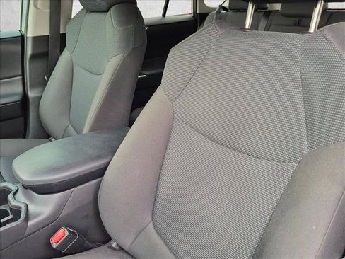 Used 2025 Toyota RAV4 LE FWD image 15