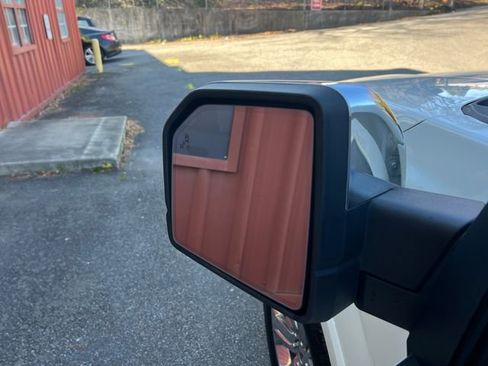 Used 2020 Ford F150 Lariat w/ Equipment Group 502A Luxury image 13