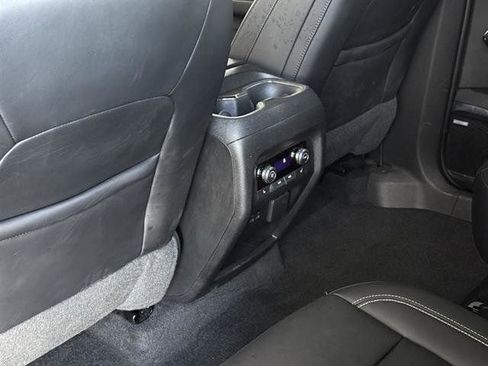 Used 2024 GMC Acadia Elevation w/ Luxury Package image 31