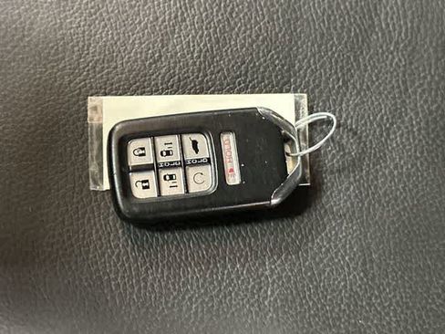 Used 2023 Honda Odyssey Touring image 33