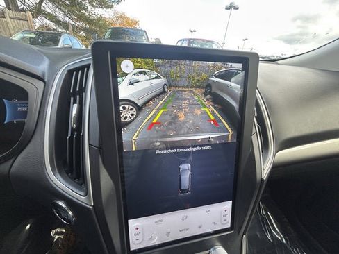 Used 2023 Ford Edge SEL image 18