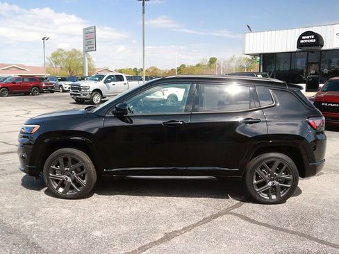 Used 2025 Jeep Compass Limited w/ High Altitude Package image 4