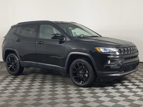 New 2026 Jeep Compass Latitude image 2