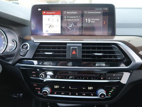 Used 2018 BMW X3 xDrive30i image 16