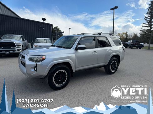Used 2021 Toyota 4Runner SR5 AWD/4WD image 1