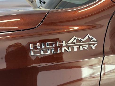 Used 2022 Chevrolet Tahoe High Country image 15