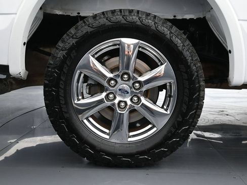 Used 2018 Ford F150 Lariat RWD image 18