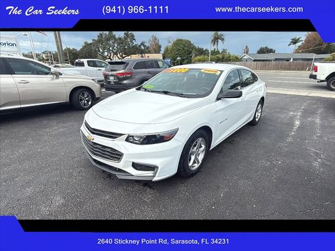 Used 2018 Chevrolet Malibu LS image 3