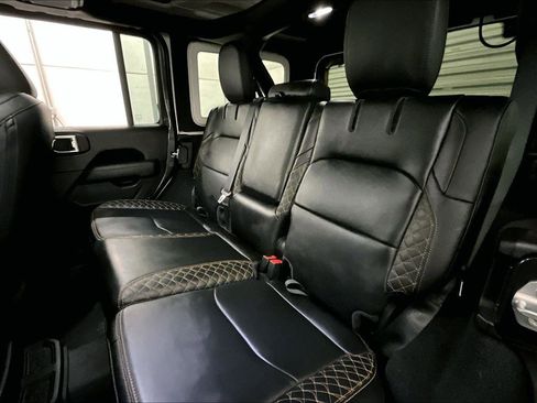 Used 2021 Jeep Wrangler Unlimited Sahara image 25