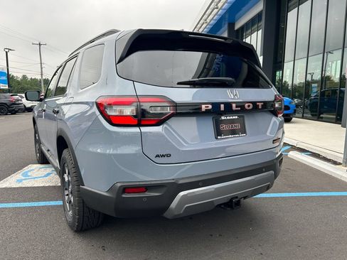 New 2026 Honda Pilot TrailSport image 16