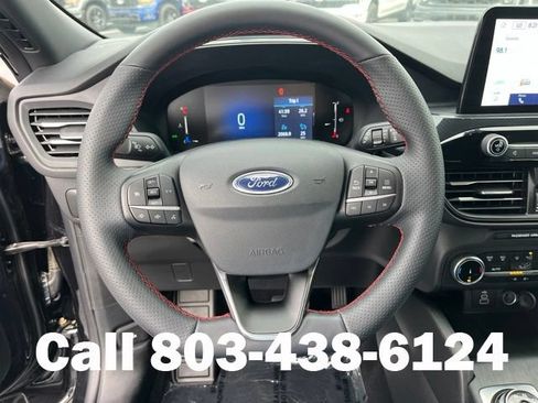 Used 2025 Ford Escape ST-Line FWD image 18