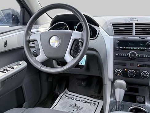 Used 2011 Chevrolet Traverse LS FWD image 19
