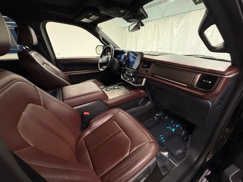 Used 2023 Ford Expedition Max Limited AWD/4WD image 8