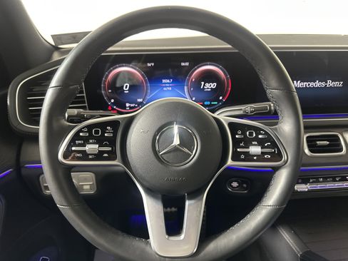 Used 2022 Mercedes-Benz GLS 450 4MATIC image 12