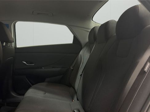Certified 2026 Hyundai Elantra SE FWD image 11
