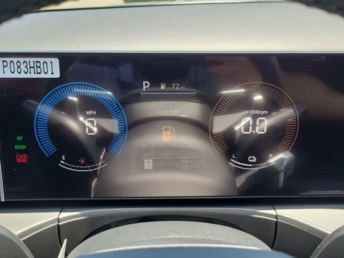 New 2026 Hyundai Santa Fe SE FWD image 9