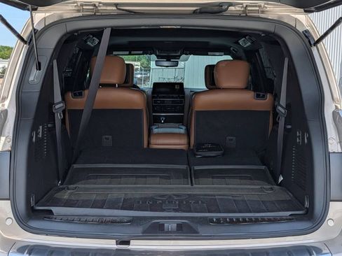 Used 2022 INFINITI QX80 Sensory w/ All-Season Package AWD/4WD image 30