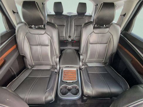 Used 2017 Acura MDX SH-AWD w/ Advance Package image 33