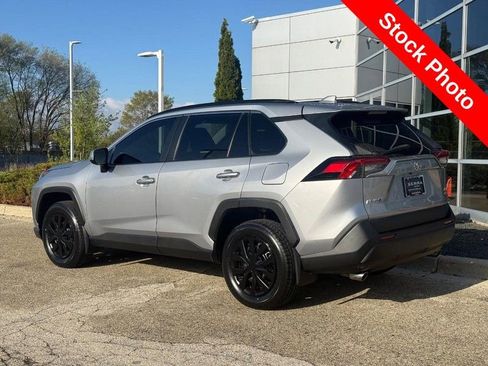 Used 2020 Toyota RAV4 LE w/ All Weather Liner Package AWD/4WD image 5