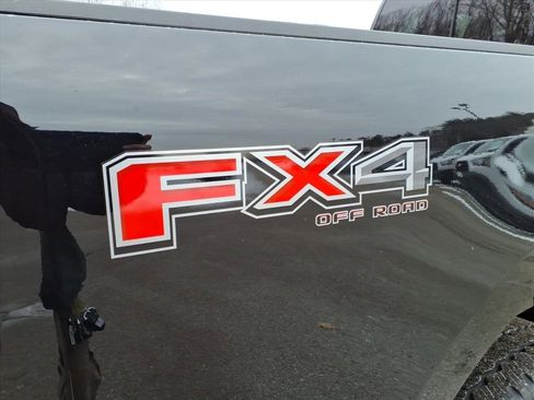 New 2026 Ford F350 Platinum w/ FX4 Off-Road Package image 8