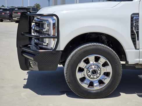 Certified 2025 Ford F250 King Ranch w/ Chrome Package AWD/4WD image 8