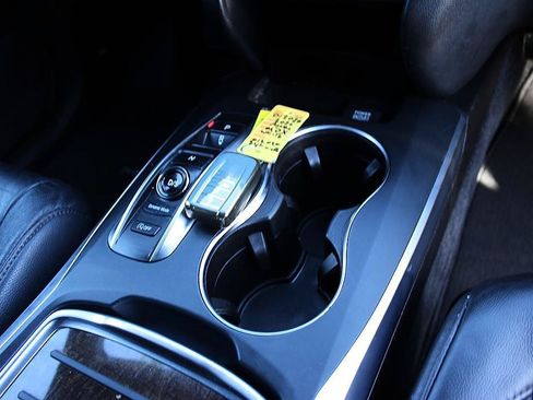 Used 2020 Acura MDX FWD image 25