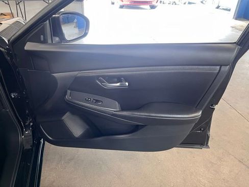 Used 2022 Nissan Sentra SV image 12