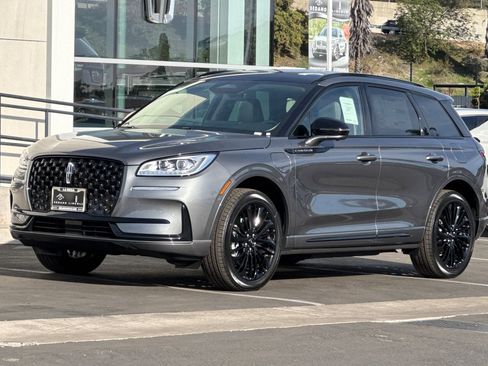 New 2026 Lincoln Corsair Grand Touring image 7