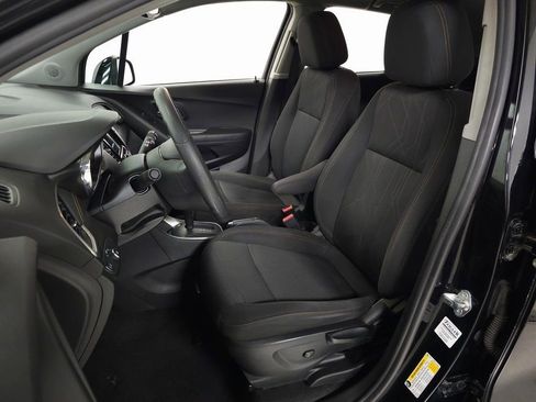 Used 2019 Chevrolet Trax LT image 15