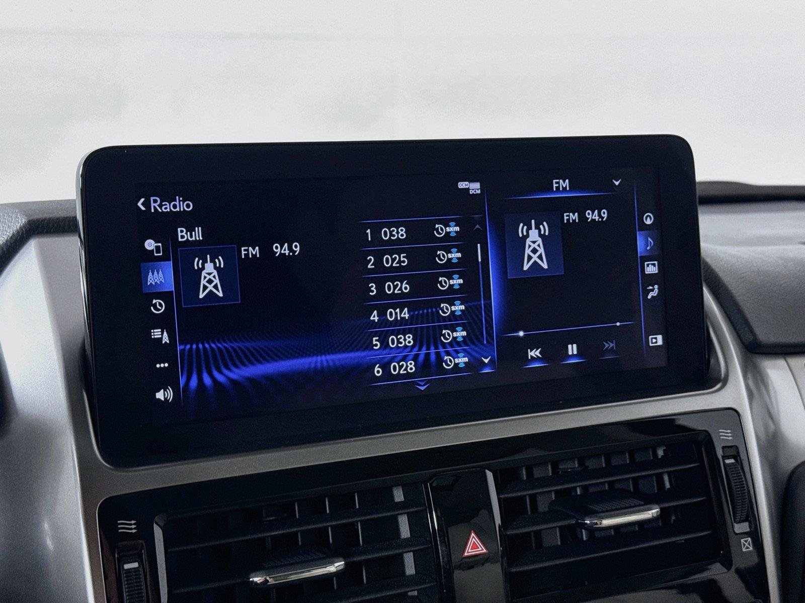 Used 2023 Lexus GX 460 Premium AWD/4WD image 25