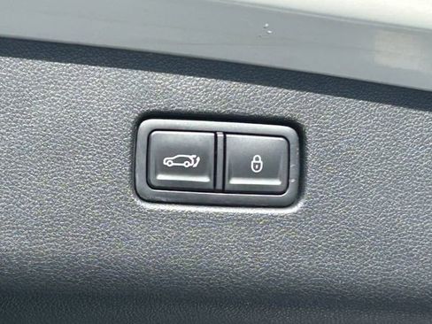 Used 2025 Genesis GV70 2.5T image 33