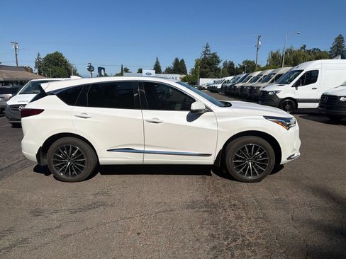 Used 2025 Acura RDX SH-AWD w/ Advance Package image 6