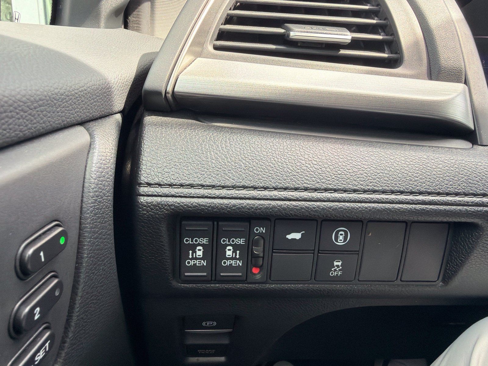 Used 2023 Honda Odyssey EX-L image 27
