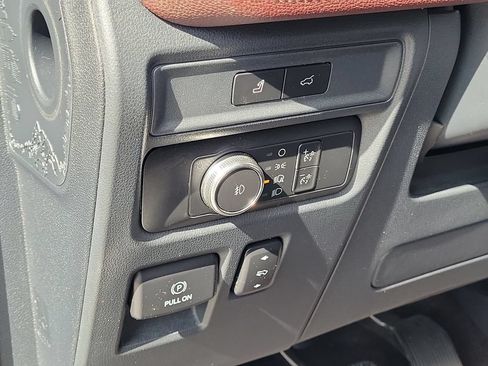 Used 2022 Ford Expedition Max Limited RWD image 24