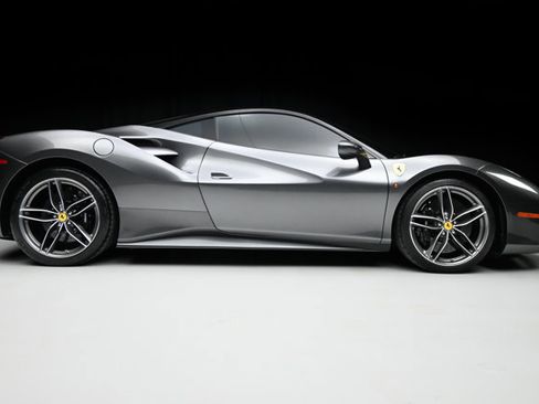 Used 2016 Ferrari 488 GTB image 29