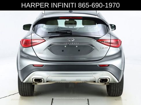 Used 2018 INFINITI QX30 AWD image 9