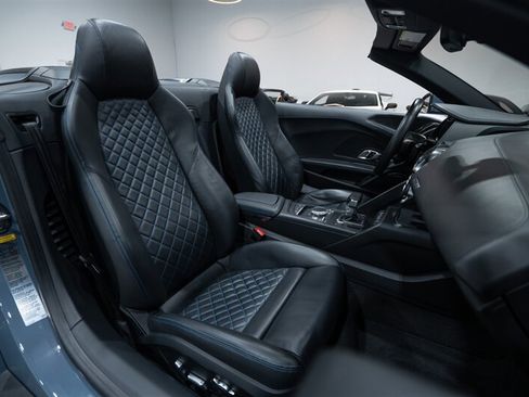Used 2022 Audi R8 V10 performance RWD image 31