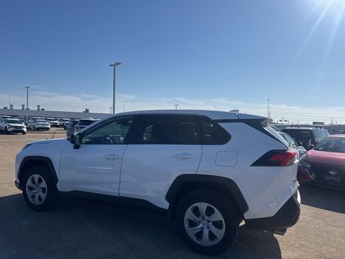 Used 2024 Toyota RAV4 LE image 12