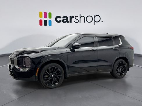 Used 2024 Mitsubishi Outlander SE Black Edition AWD/4WD image 1