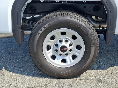 New 2026 GMC Sierra 2500 Pro AWD/4WD image 5